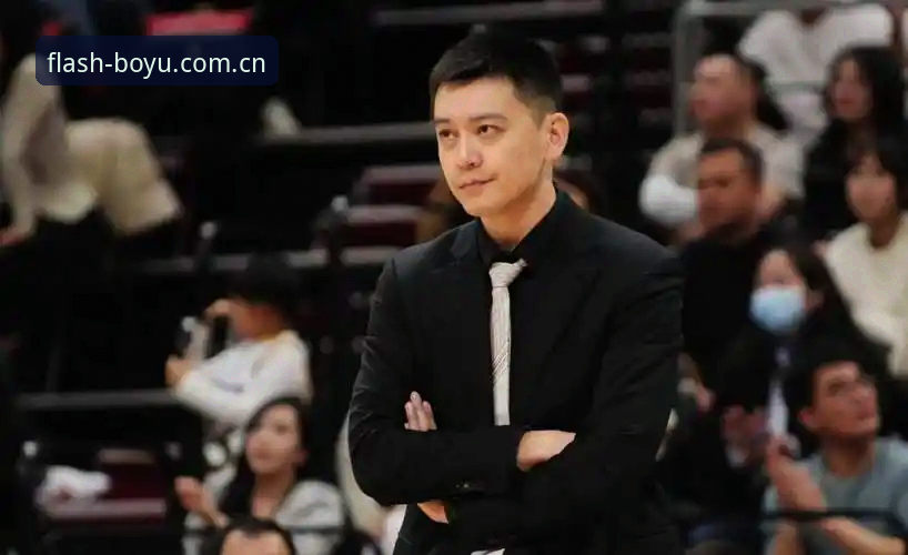 杨鸣谈C罗世界杯压力：前锋群集体爆发，罗总裁还能按兵不动吗？